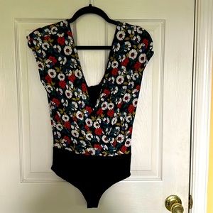 New Women’s Zara flower power bodysuit top M